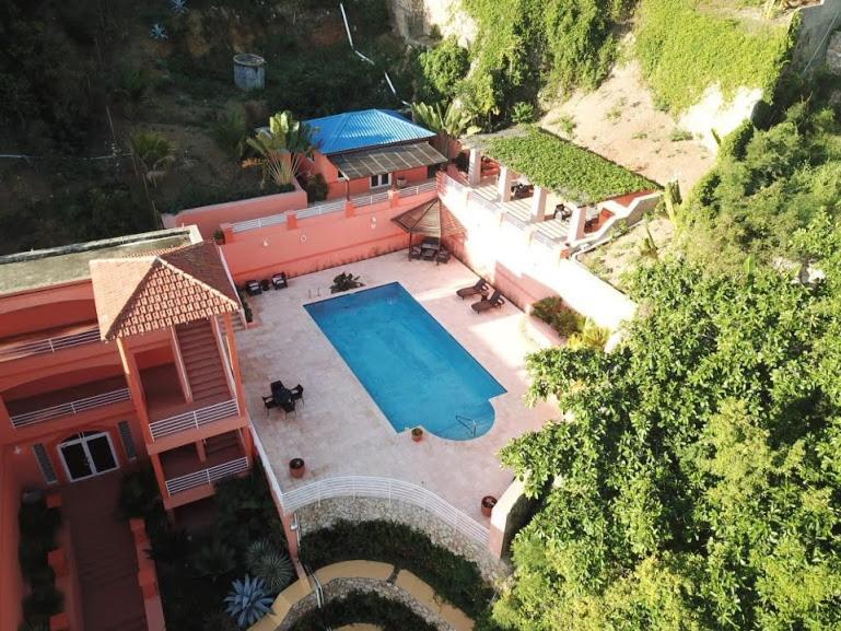 Rival Hotel Cap-Haïtien Exteriör bild